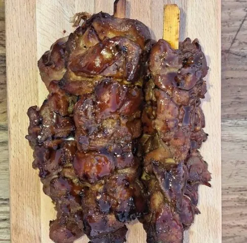 Kip saté van de grill